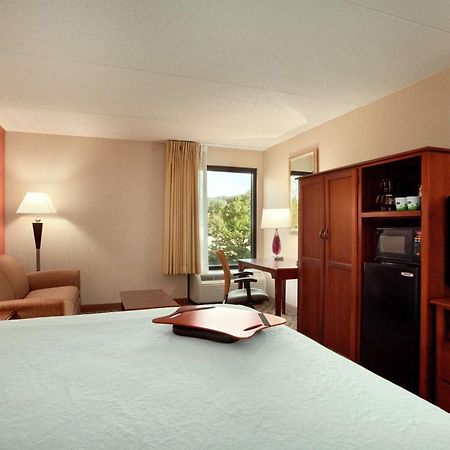 Hampton Inn - Йорк Экстерьер фото