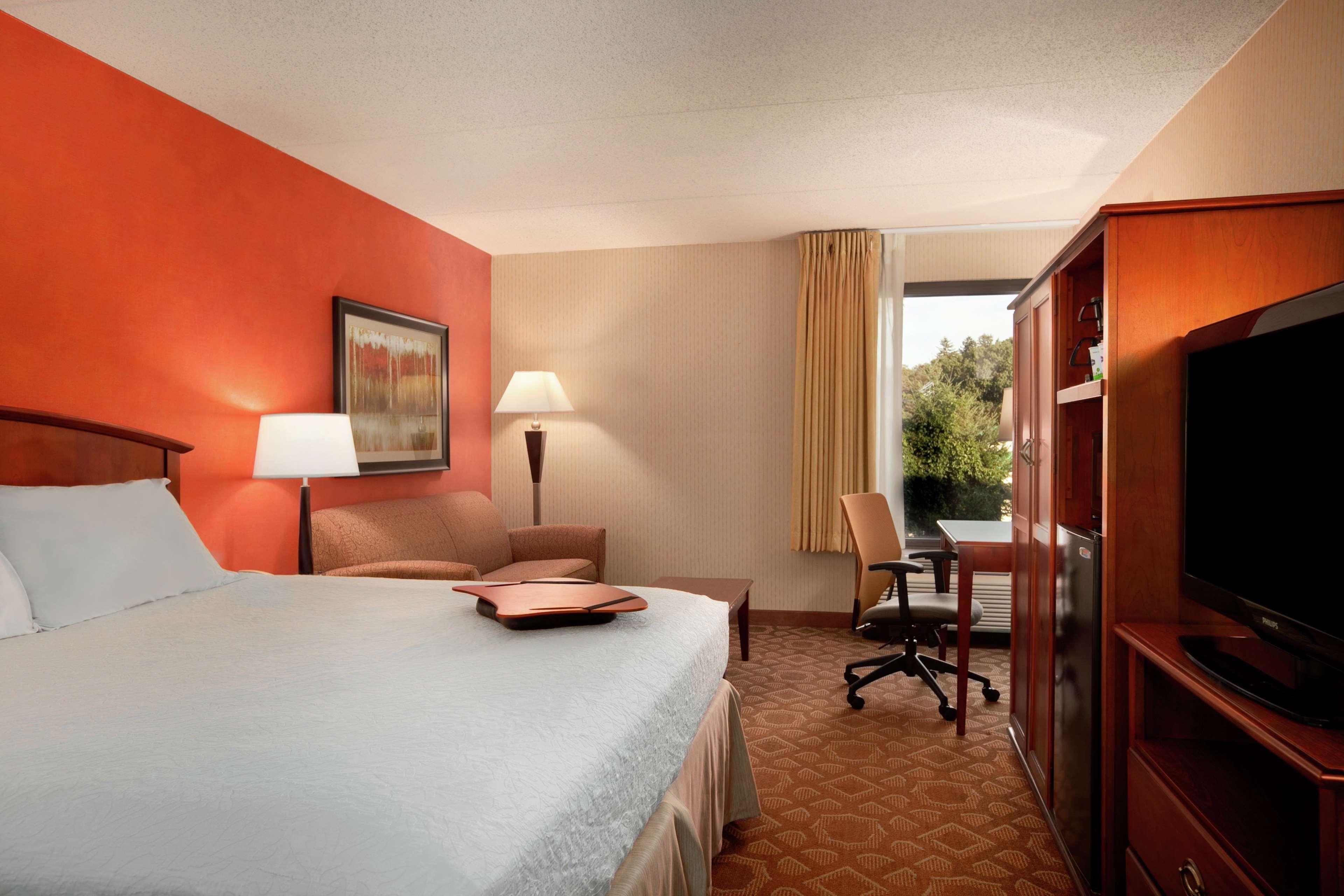 Hampton Inn - Йорк Экстерьер фото