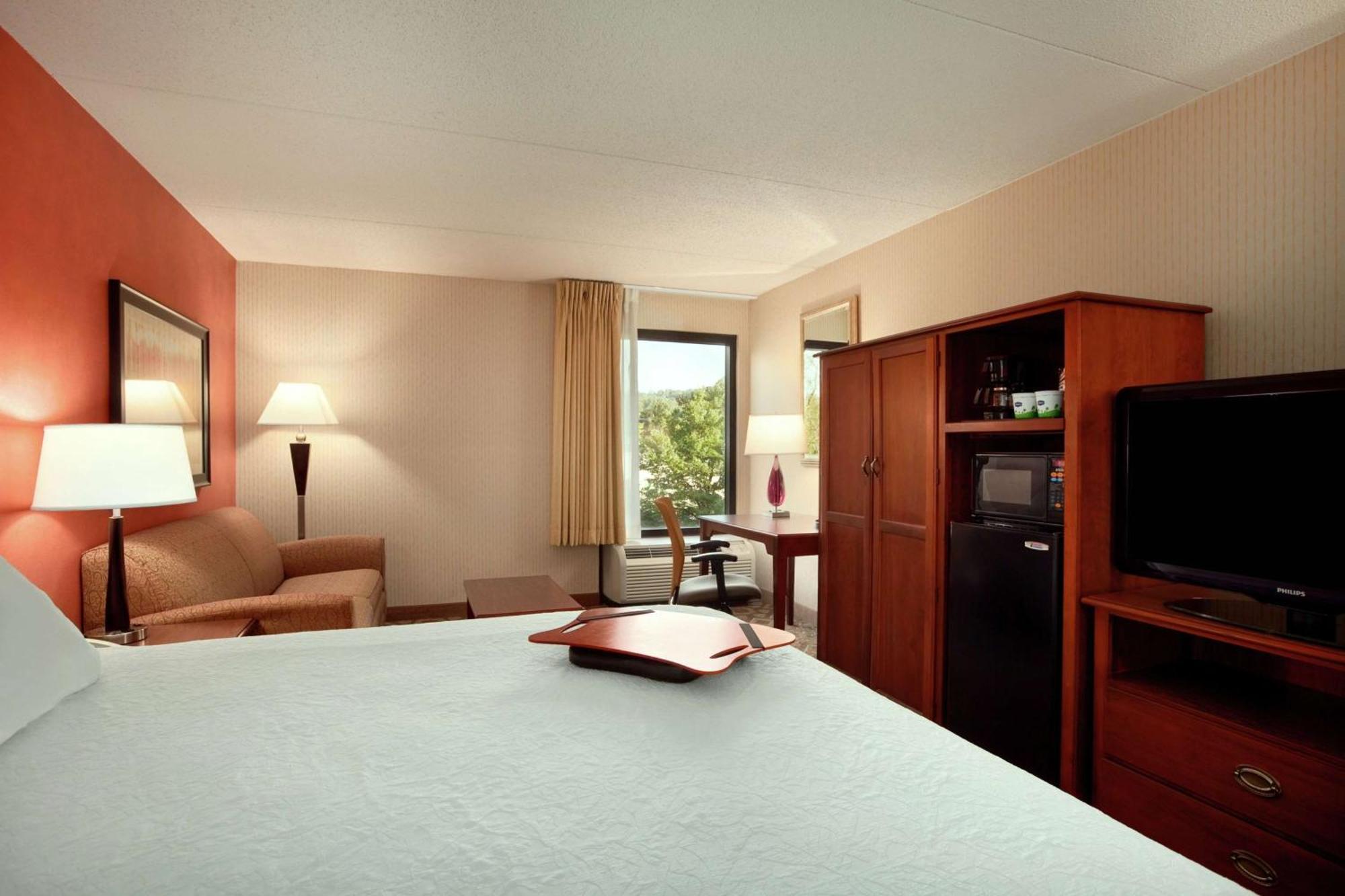 Hampton Inn - Йорк Экстерьер фото